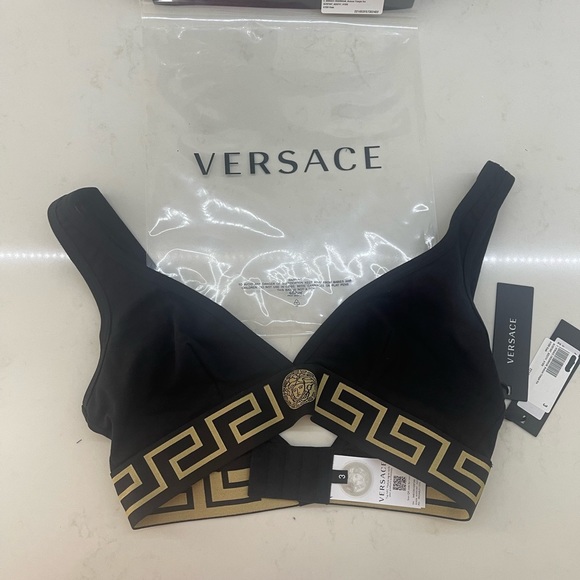 VERSACE GRECA BORDER BRALETTE
Size 3 - Picture 7 of 10